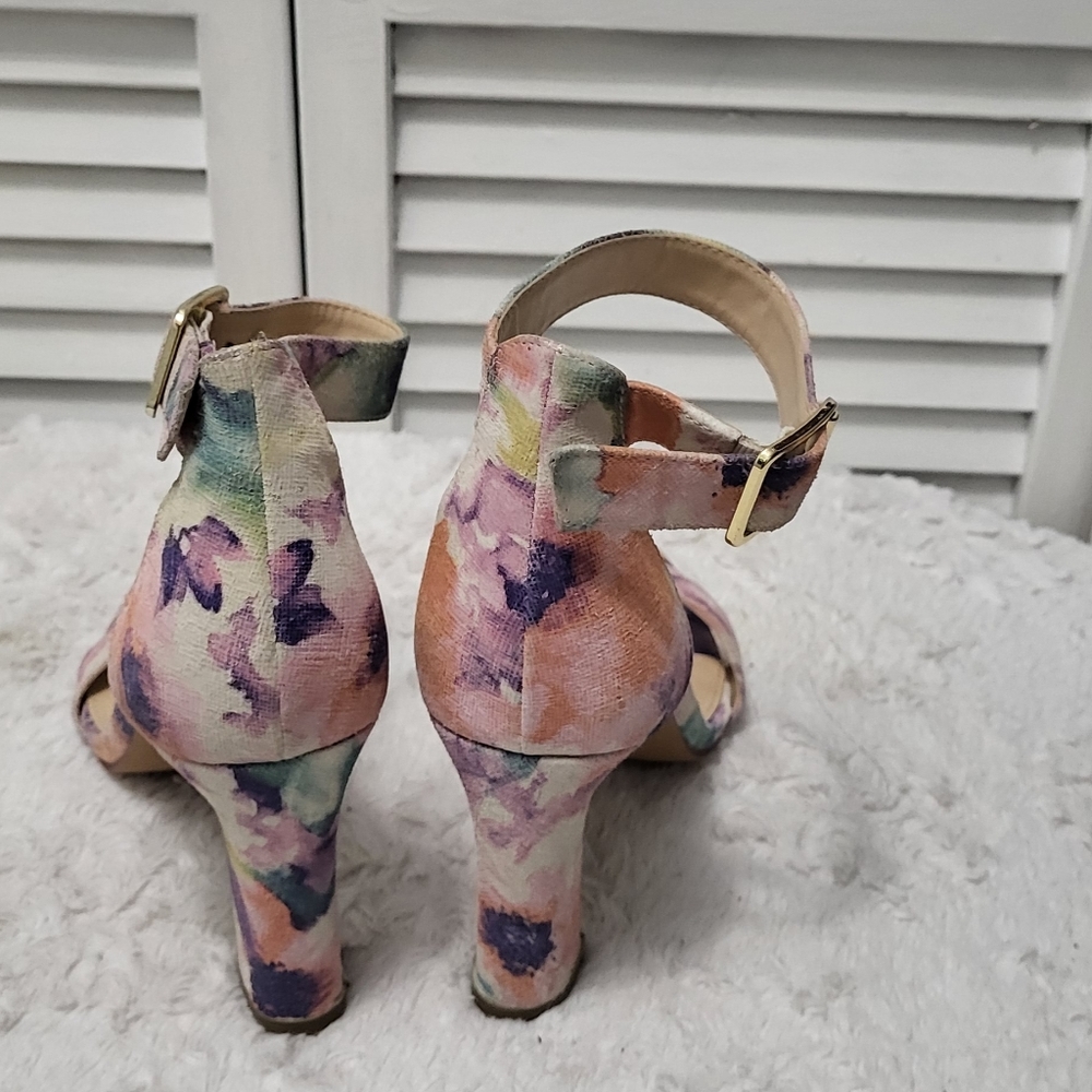 Vince Camuto leather heels size 7M - Picture 5 of 6